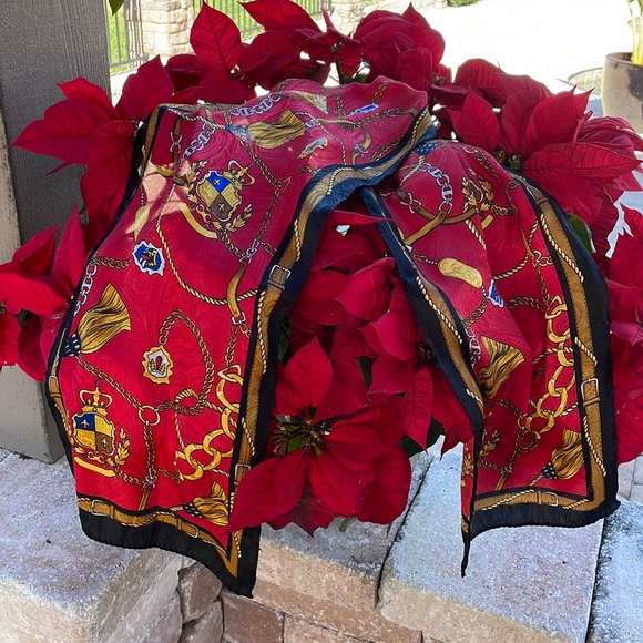 Beautiful Equestrian Silk Scarf - Picture 4 of 4